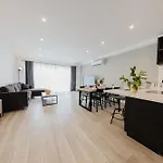 Mlh Village 3bed With Views By Homely!
