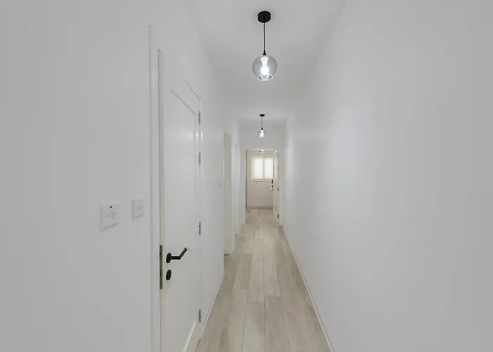 Mlh Village 3bed With Views By Homely!