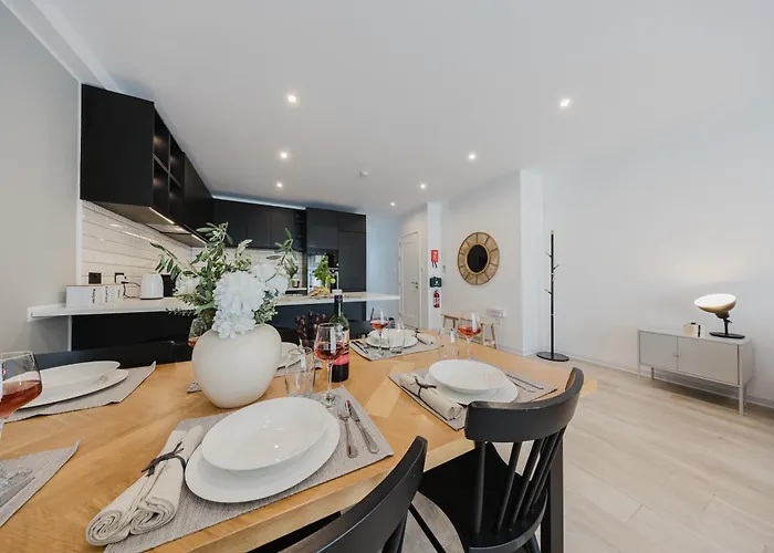 Mlh Village 3bed With Views By Homely! شقة المليحة