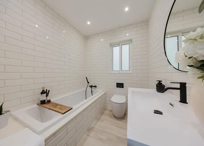 شقة Mlh Village 3bed With Views By Homely! *