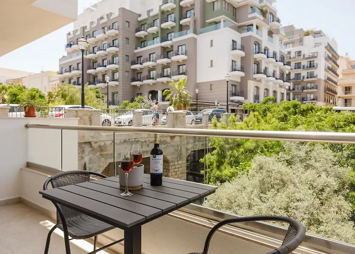 Mlh Village 3bed With Views By Homely! * المليحة