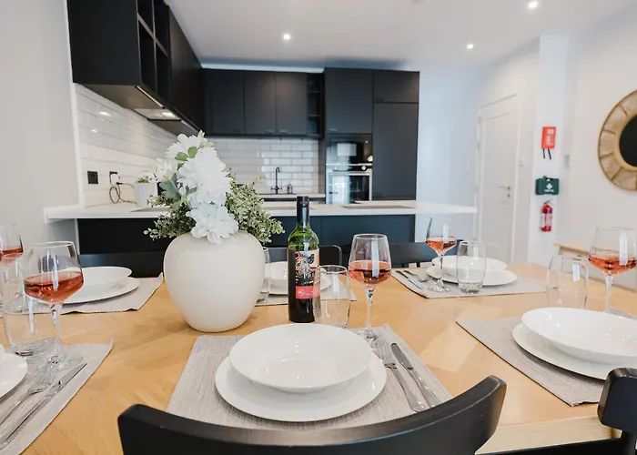 شقة Mlh Village 3bed With Views By Homely! *